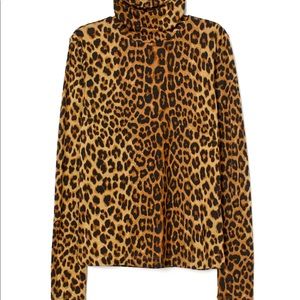 NWT Leopard Print Turtleneck 🐆